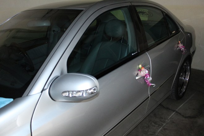 contoh_decorasi_mobil_pengantin_wedding_car_mercy