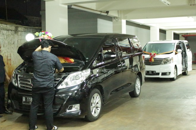 queen_rent_car_sewa_mobil_alphard_vellfire_termurah_kualitas_terjamin_dan_oke