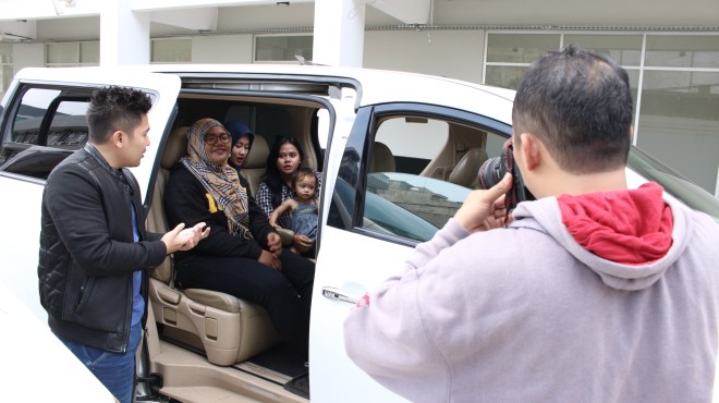 queen_rent_car_tempat_jasa_sewa_mobil_alphard_vellfire_paling_terpercaya