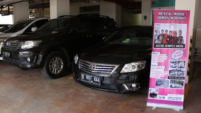 sewa_mobil_alphard_mercy_vellfire_termurah_wedding_car