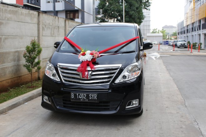 sewa_mobil_wedding_alphard_vellfire_plus_dekor_diistana_negara_pamulang_pasar_rebo